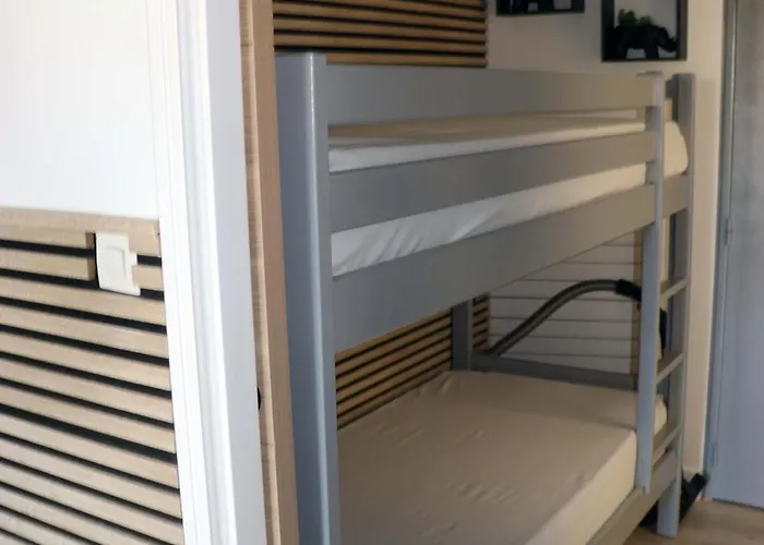 4 Couchages Proche Dans Appartamento